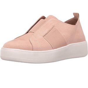 Brand new Steve Madden Brad sneaker!! NWT